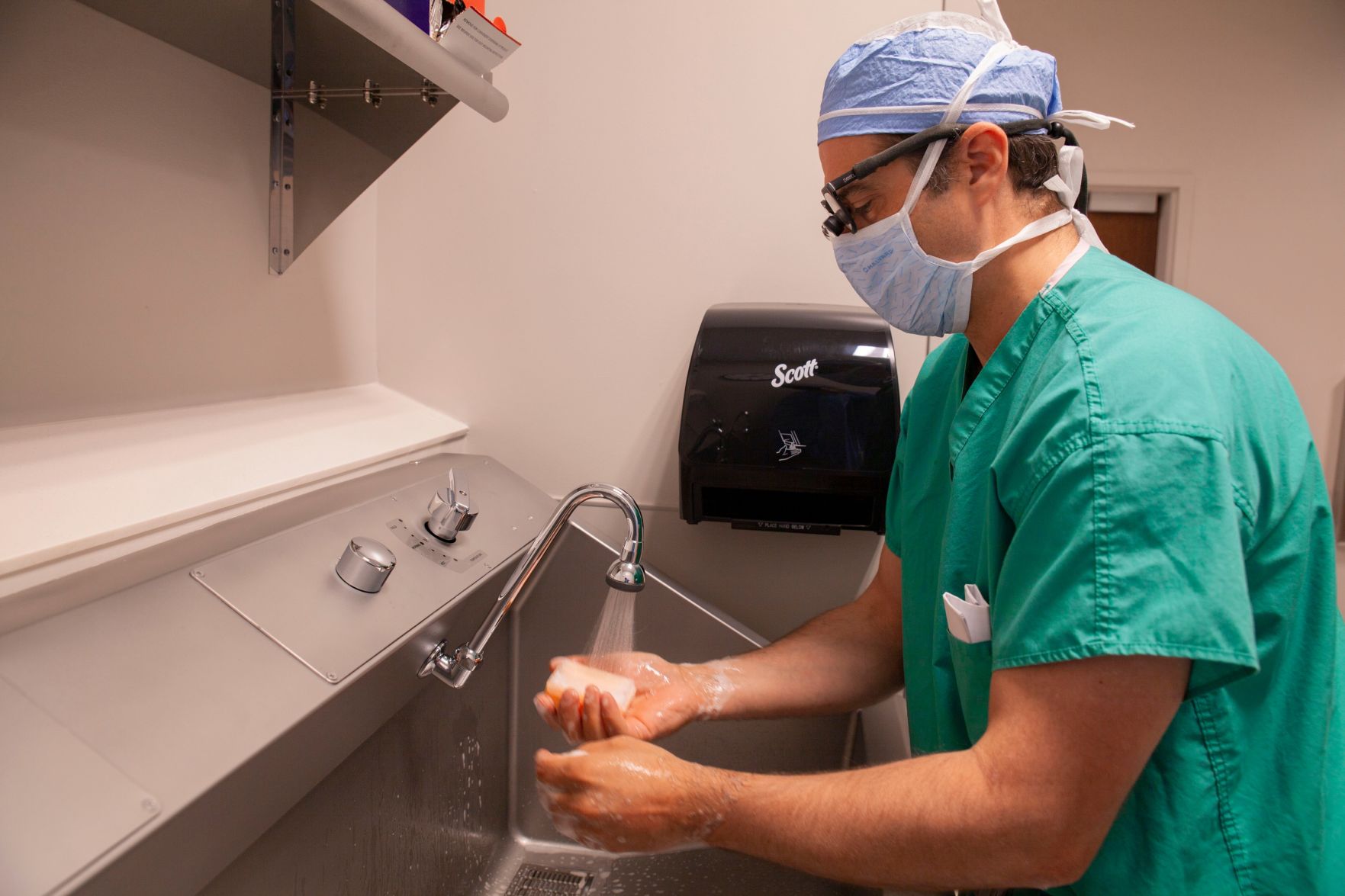 071619_MDJ_Surgery5.jpg